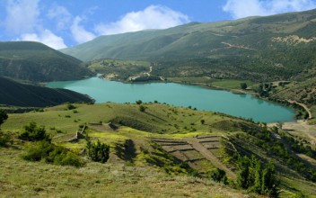 عکس دریاچه روستای ابربکوه